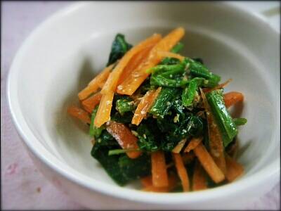 ほうれんそうとにんじんのごま酢風味