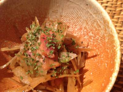 ささがきごぼうとベーコンのにんにく炒め