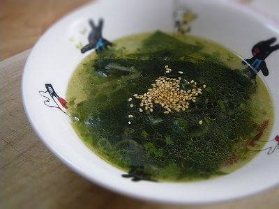 わかめの早うまスープ
