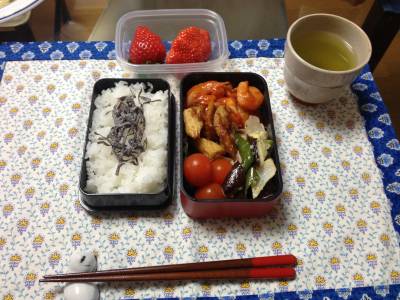 簡単えびチリ弁当