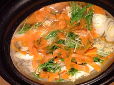 ヒラヒラごぼうと鶏だんごのあっさりなべ