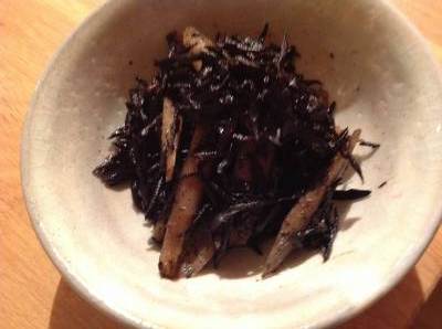 ごぼうとひじきのきんぴら