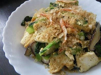 厚揚げと小松菜のチャンプルー