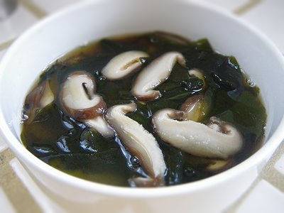 わかめと生しいたけのサッと煮