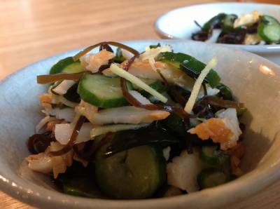 さつま揚げときゅうりの酢の物