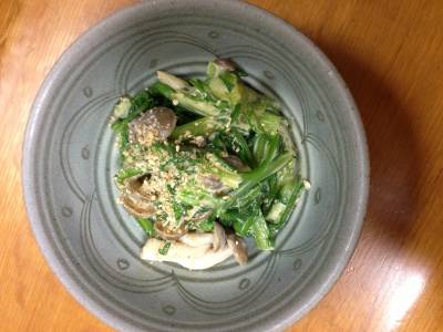 春菊としめじのごまポンあえ