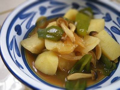 肉じゃがカレー味