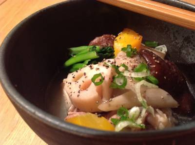 牛すじと根菜の塩煮込み