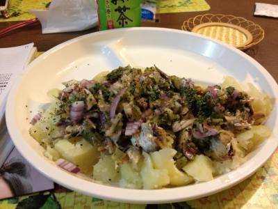 新じゃがとオイルサーディンのサラダ