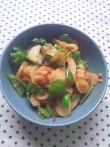 ピーマンとじゃがいもの肉みそいため