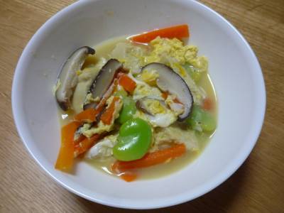 高野豆腐とそら豆の卵とじ