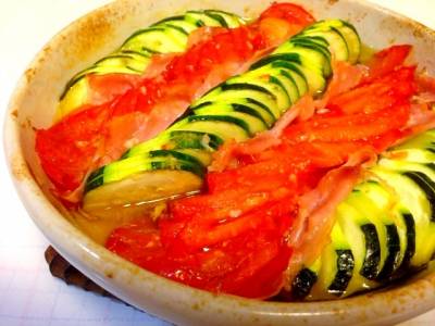 生ハムとズッキーニの重ね焼き