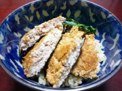 豆腐のかば焼き丼