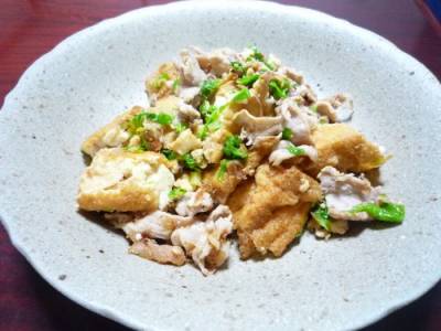 ちぎり厚揚げと豚バラの和風炒め