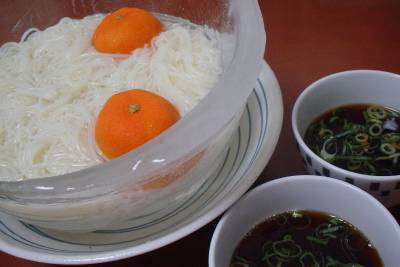 氷鉢のそうめん