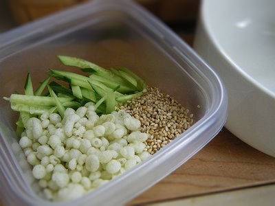 天かすときゅうりの冷ややっこ