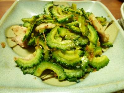 ゴーヤーと豚こまの塩炒め