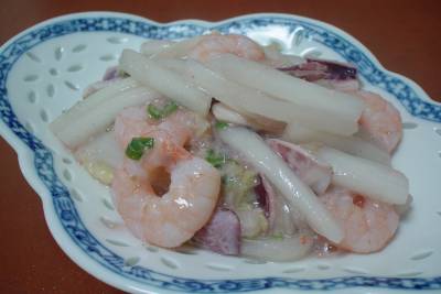 白菜と海鮮の塩味炒め