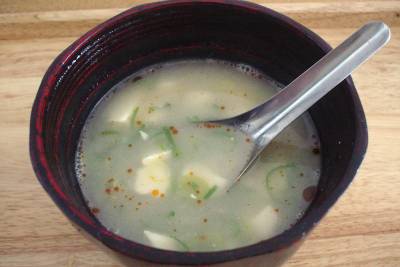 くずし豆腐とたっぷりねぎのスープ