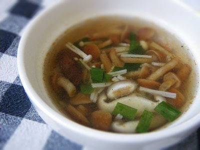 きのこたっぷり中国風スープ