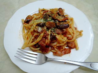 なすとトマトのパスタ