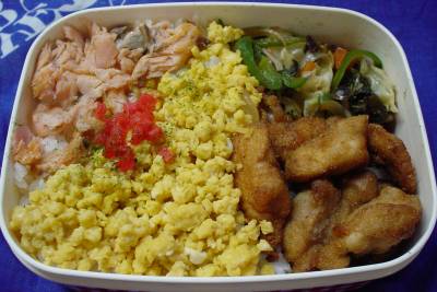 卵とえびのそぼろ