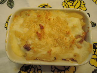 チキンマカロニグラタン