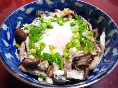 焼ききのこ丼