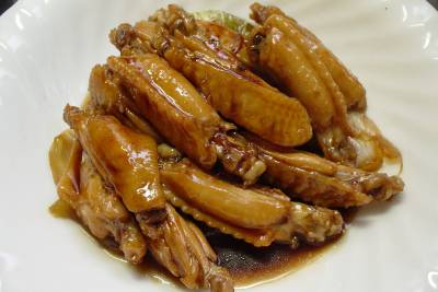 鶏手羽のラフテー風