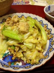 キャベツと厚揚げのみそ炒め