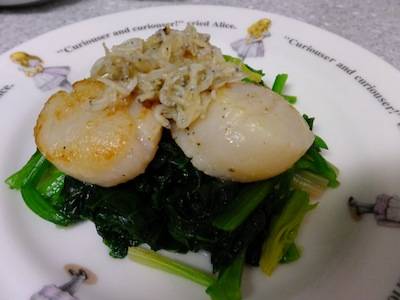 帆立てのムニエル しらすソース