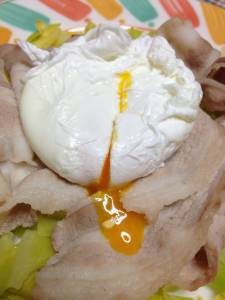 ポーチドエッグ