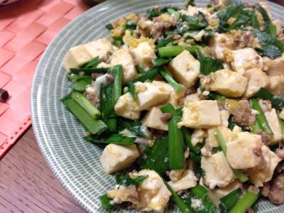 ひき肉と豆腐のにら炒め