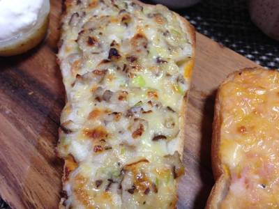 きのこみそオニオンディップトースト