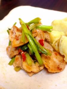 たっぷりほうれんそうと豚肉のピリ辛蒸し