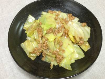 キャベツの肉みそ炒め