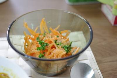 ダブル春にんじんサラダ