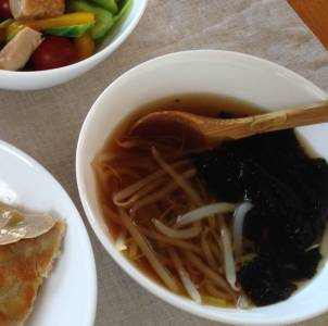 もやしとのりのスープ