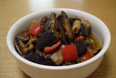 なすと豚肉、枝豆のみそ煮