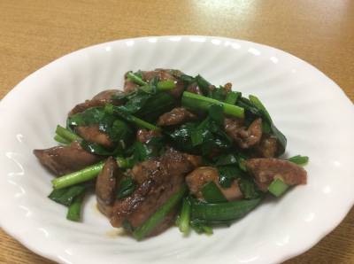 鶏レバにら