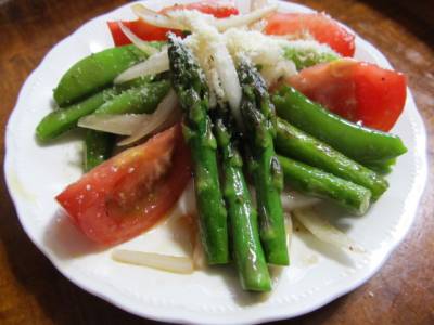 新たまねぎとトマトのサラダ