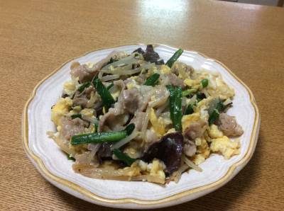 卵と豚肉の炒め物