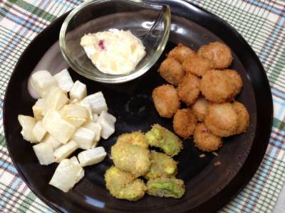 素揚げ大根と魚肉ソーセージフライ