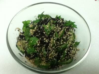 ひじきときゅうりの酢の物