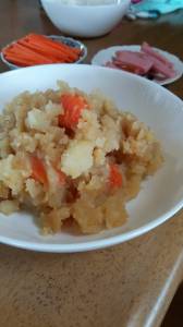 じゃがいもとたまねぎの薄甘煮