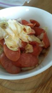 キャベツとソーセージのレンジ蒸し