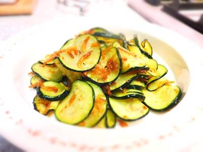 ズッキーニと桜えびの炒め物