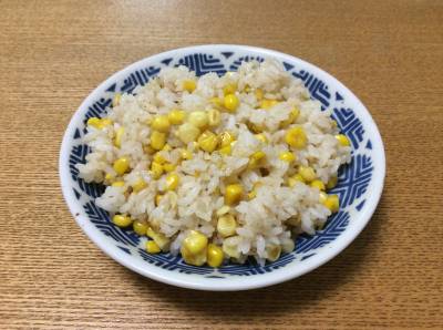 とうもろこしの塩チャーハン