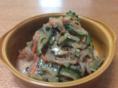 塩もみゴーヤーのピーナツあえ