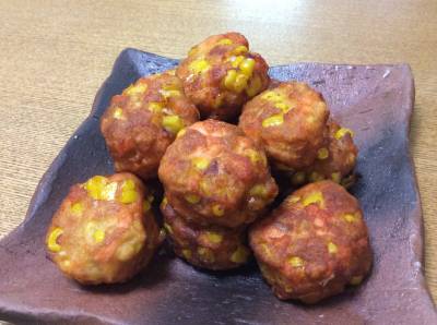 さけとコーンの ふわふわカレーボール